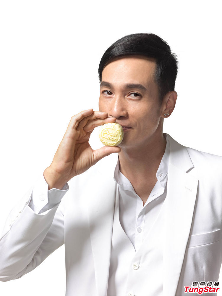 组图:陈豪为广告练舞技 分享中秋节传统_高清图集_新浪网