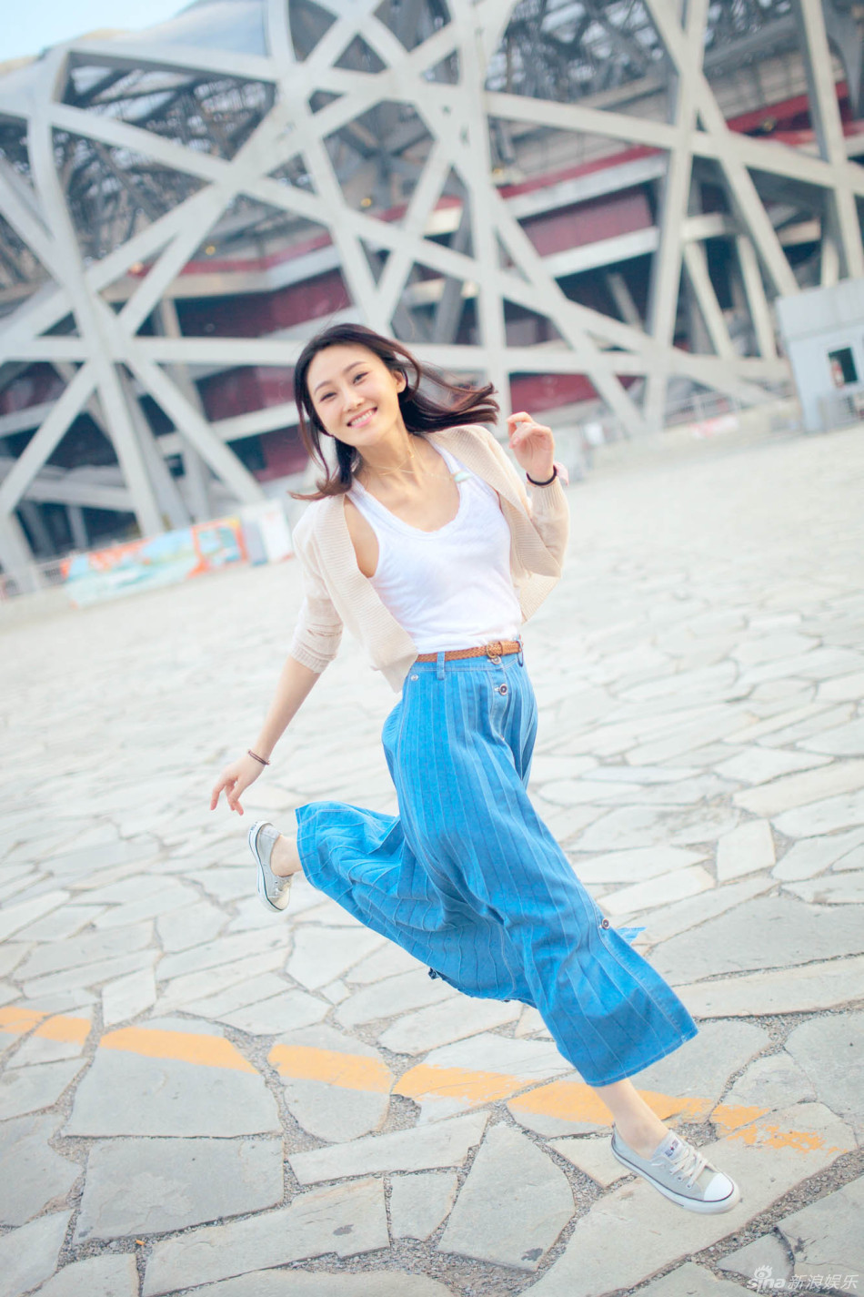 林鹏欢跑一夏写真曝光 任体育电影周大使