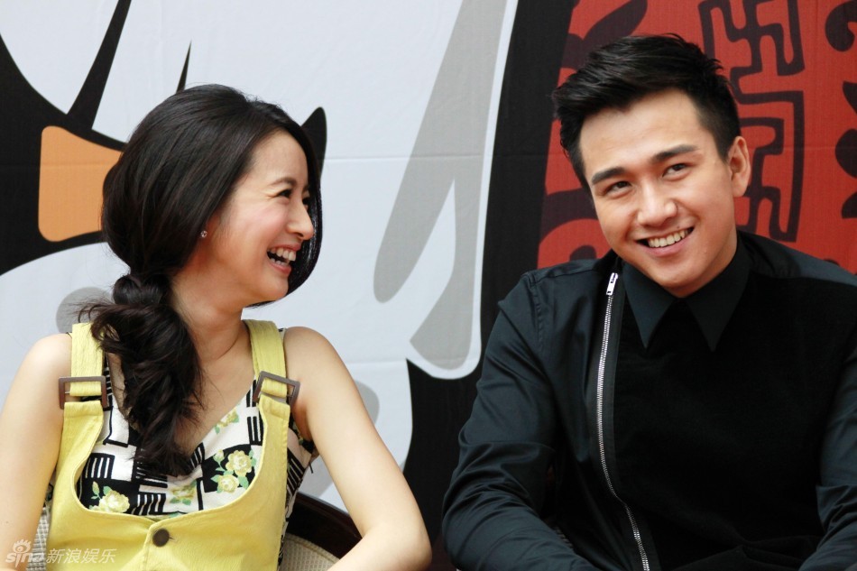 冯绍峰,林依晨,陈晓东等出席发布会,引粉丝尖叫.