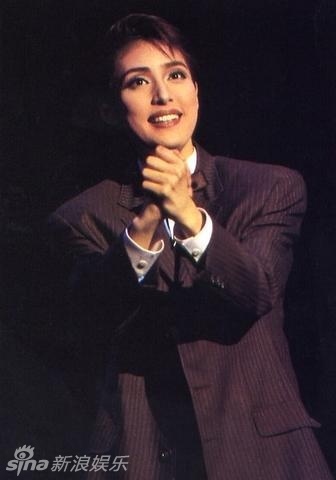 组图:天海佑希46岁生日 宝冢男角剧照大放送_高清图集_新浪网