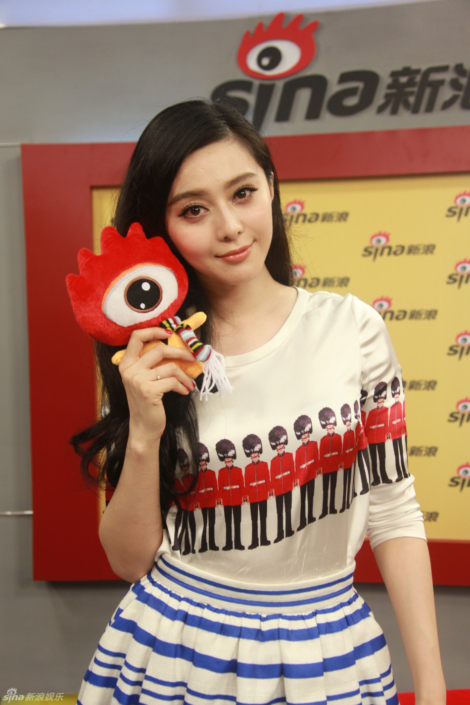 组图:《一夜惊喜》做客 金依萌范冰冰畅聊爱情_高清图集_新浪网