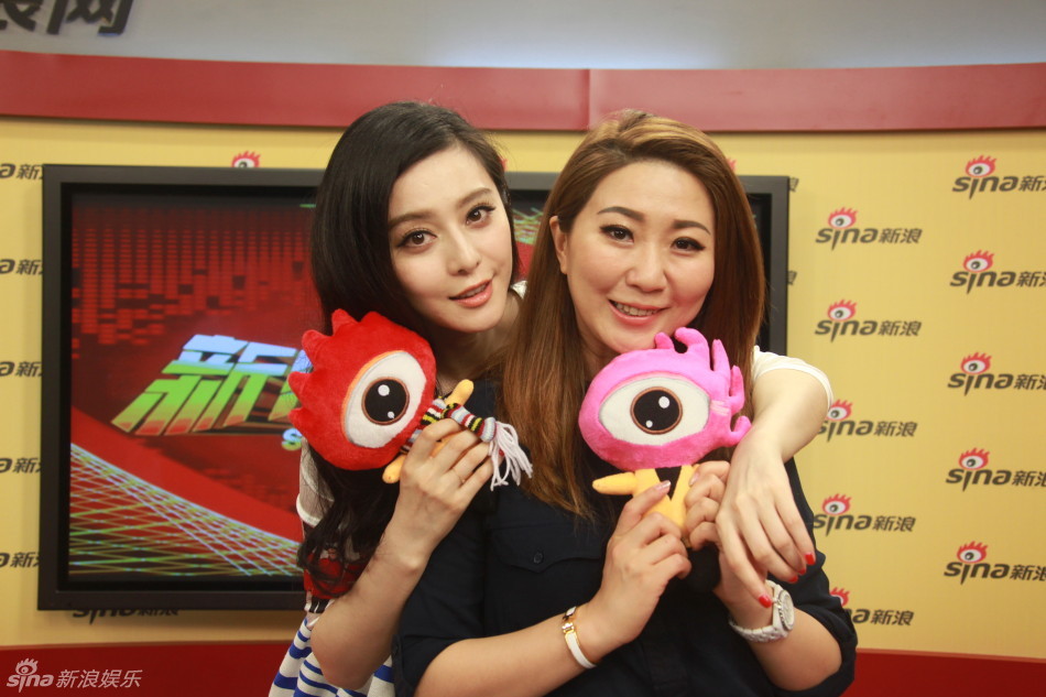 组图:《一夜惊喜》做客 金依萌范冰冰畅聊爱情_高清图集_新浪网