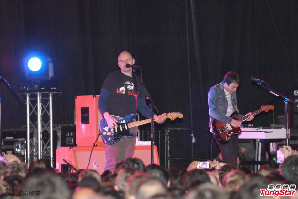 碎南瓜乐队香港开唱 奉献美国摇滚盛宴