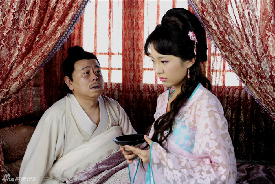 组图:《武松》曝剧照 孙耀琦潘长江夫妻档亮相_高清图集_新浪网