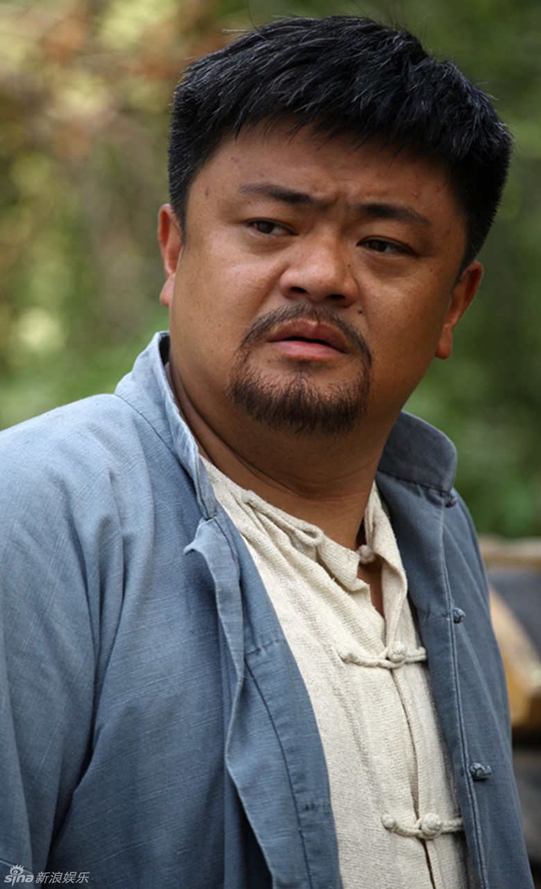 打狗棍的主演是谁