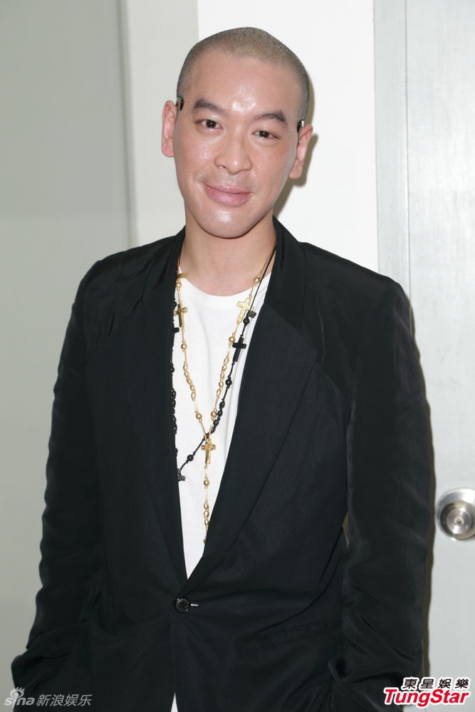 组图:麦浚龙邀僵尸男拍mv 否认有子暂无心当爸_高清图集_新浪网