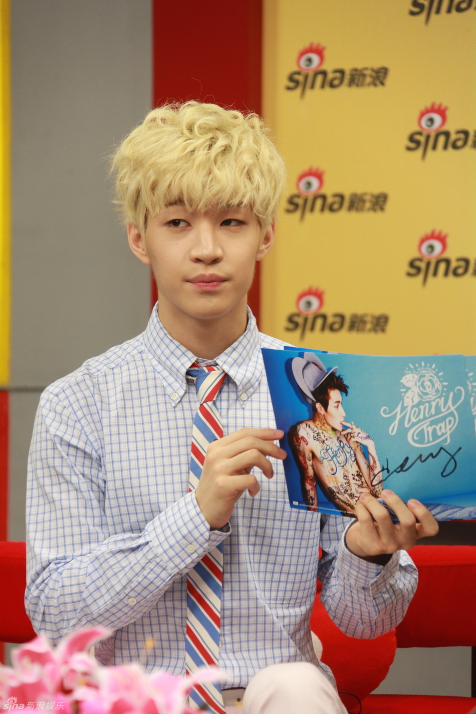 新浪娱乐讯 sj-m成员henry发行个人专辑《trap》,出道以来首次单独