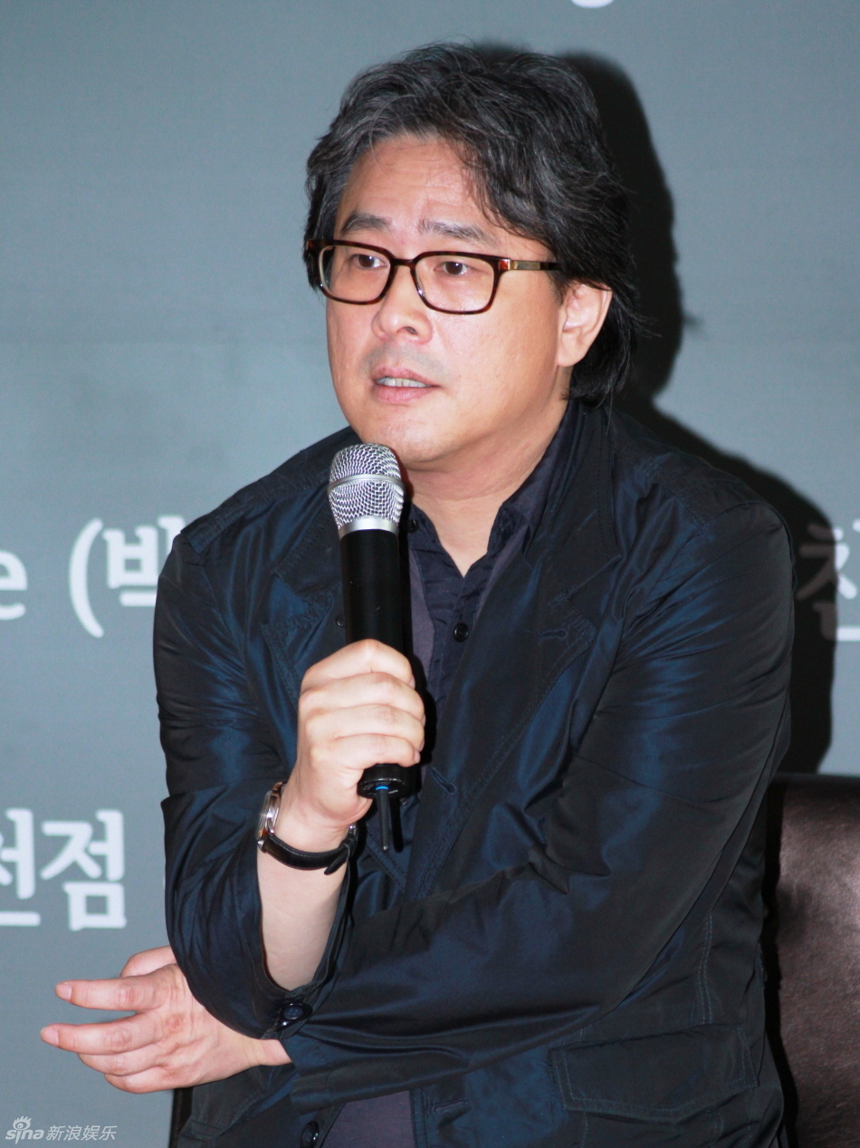 20130821影视导演朴赞郁朴赞京兄弟为首尔拍电影短片