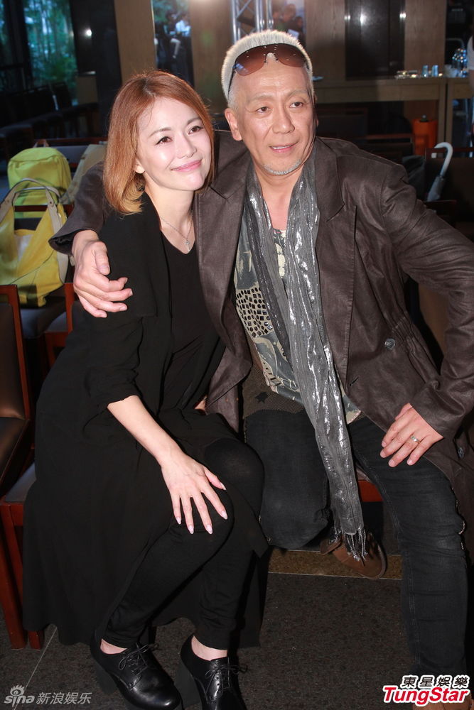 玉置浩二与妻子青田典子