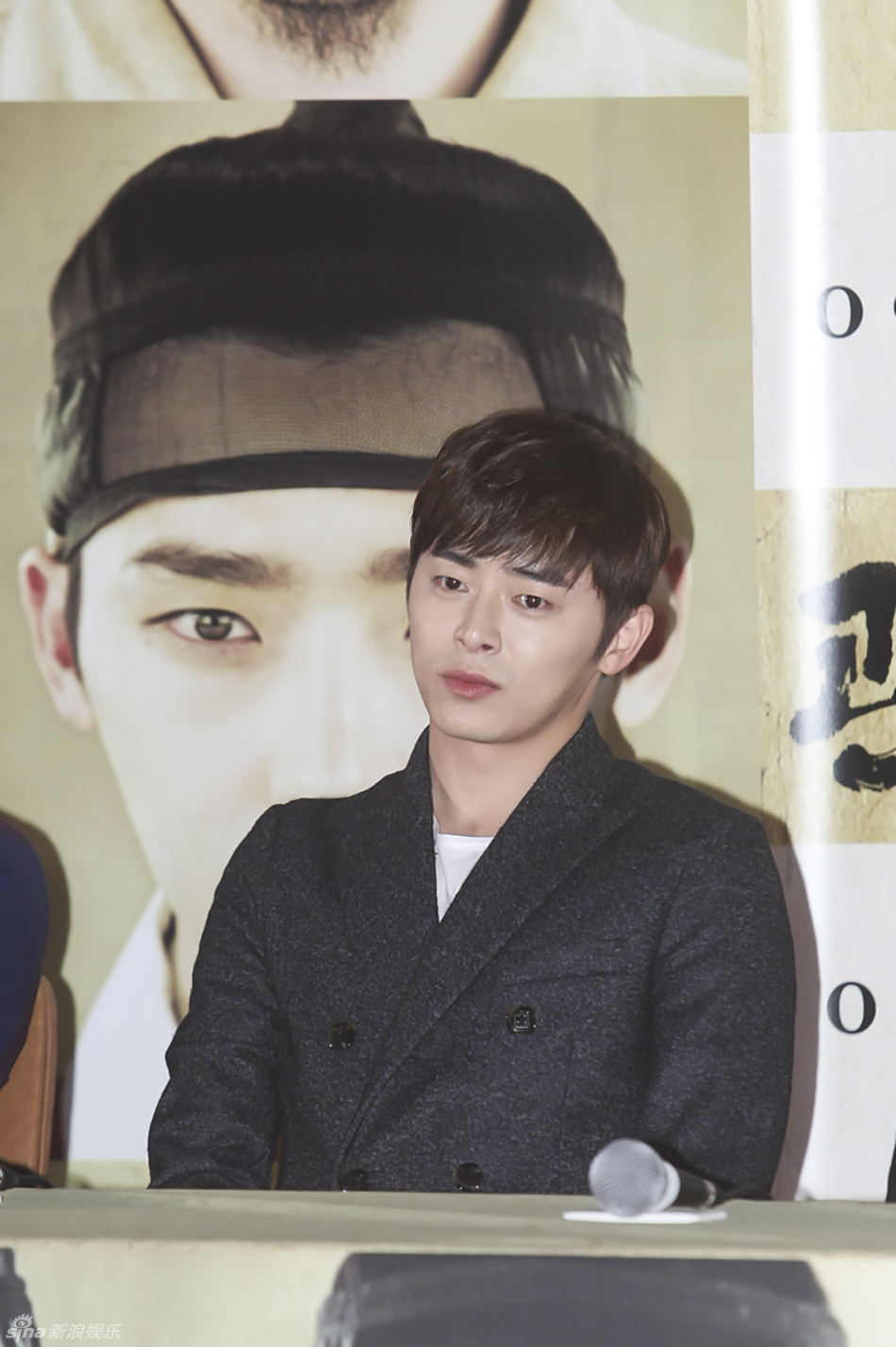 独家高清:《观相》试映 李钟硕嘟嘴比v卖萌_高清图集_新浪网