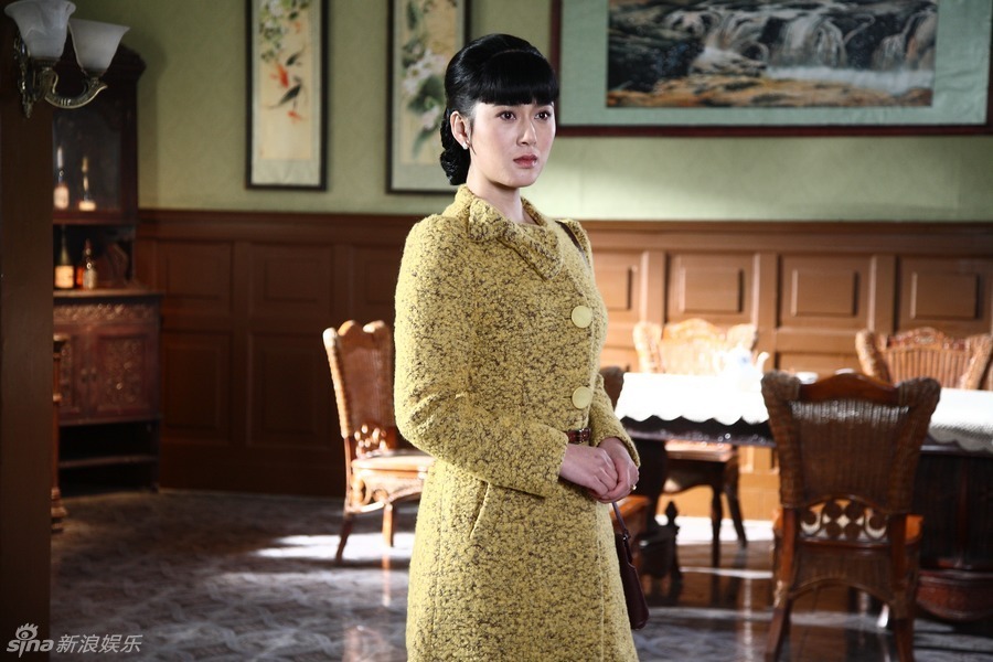 四川,广东卫视热播中的电视剧《暗花》为了还原民国时期上海滩,在演员