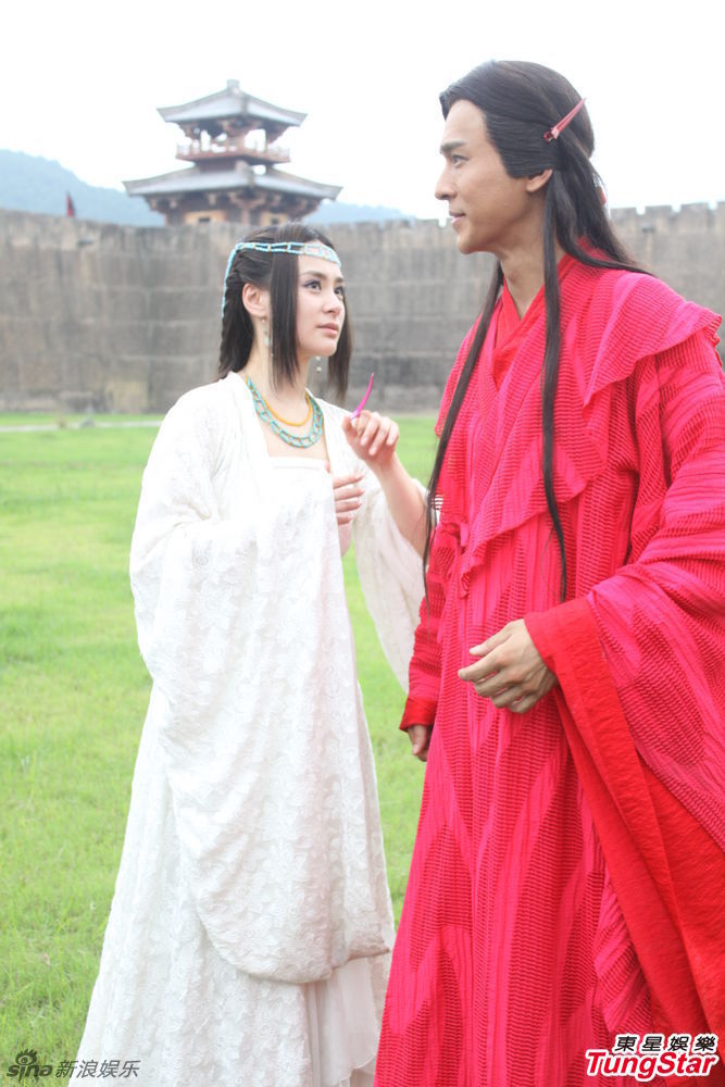 组图:《古剑奇谭》探班 阿娇乔振宇生死离别_高清图集_新浪网