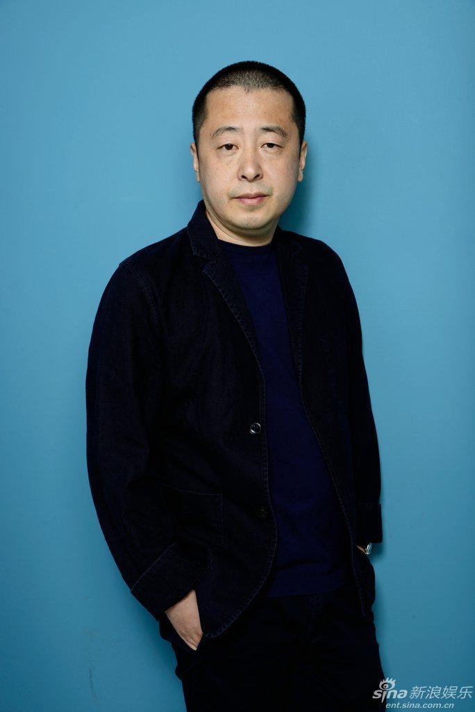 组图:贾樟柯携《天注定》亮相 拍写真随性自然_高清图集_新浪网