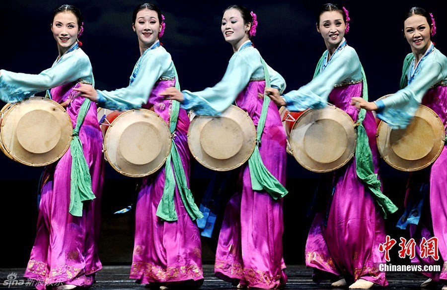 组图:朝鲜国宝级美女聚集地 揭秘万寿台艺术团_高清图集_新浪网