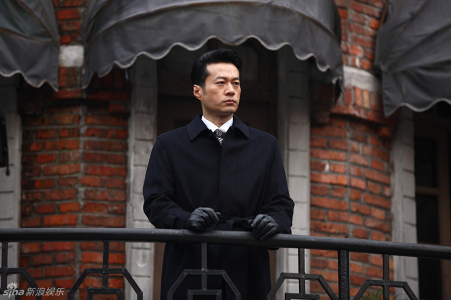 组图:《暗花》谭凯饰演毒枭冷酷无情_高清图集_新浪网