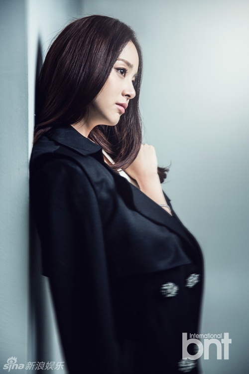 18】【明星】金泰希时尚写真展甜美优雅摩登范儿