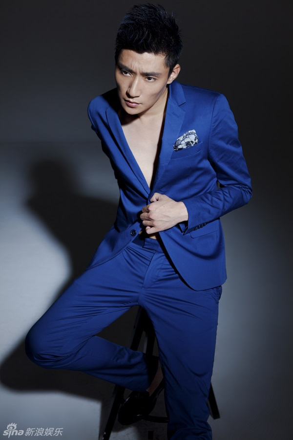 组图:刘长德硬汉写真新片搭档郭富城很过瘾