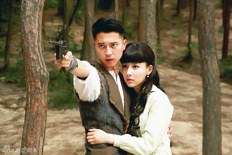 娱乐讯 近日,抗战传奇大戏《江东英雄传》中女主角贾青的戏份率先杀青