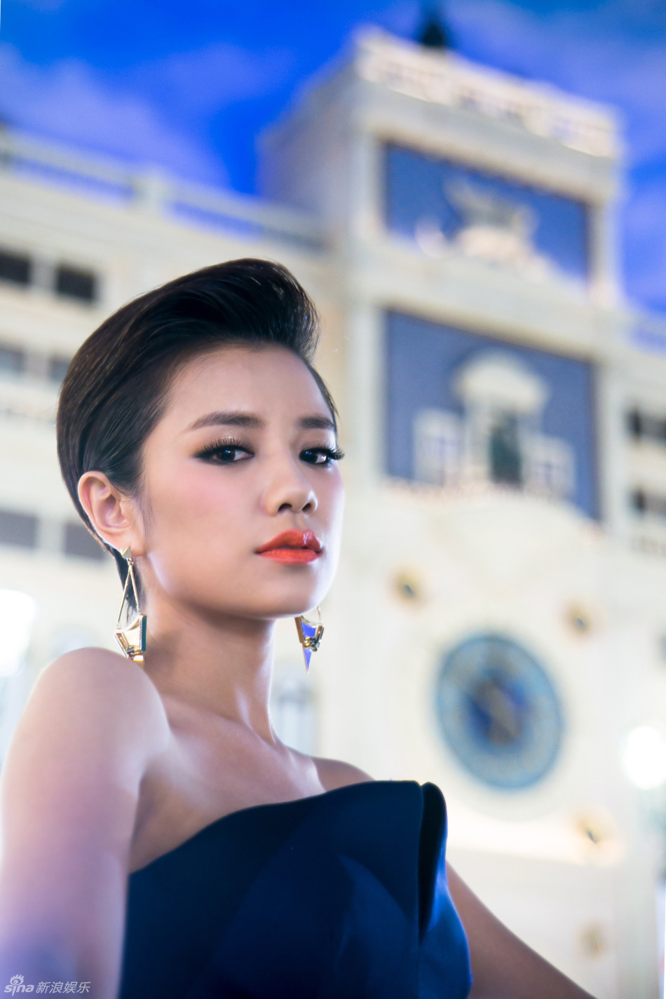 浙江卫视当家花旦伊一性感大片