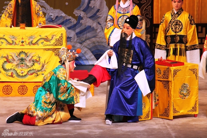 组图:《空中剧院》九场大戏 黄金周舞动上海滩_高清图集_新浪网