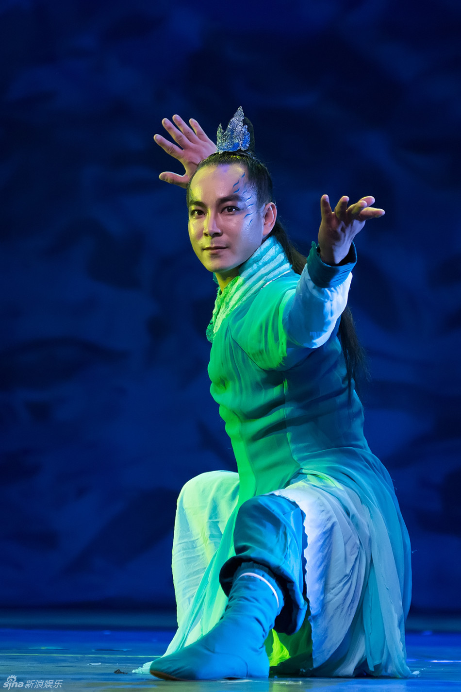 组图:《太极图》秀出东方韵 冯小刚李玉刚观演_高清图集_新浪网