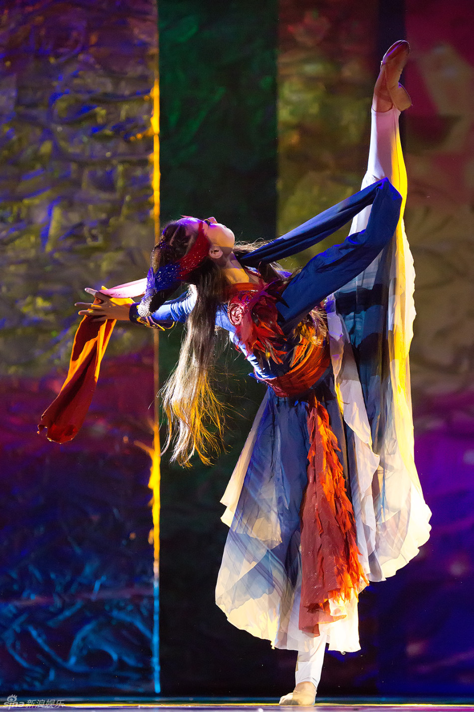 组图:《太极图》秀出东方韵 冯小刚李玉刚观演_高清图集_新浪网