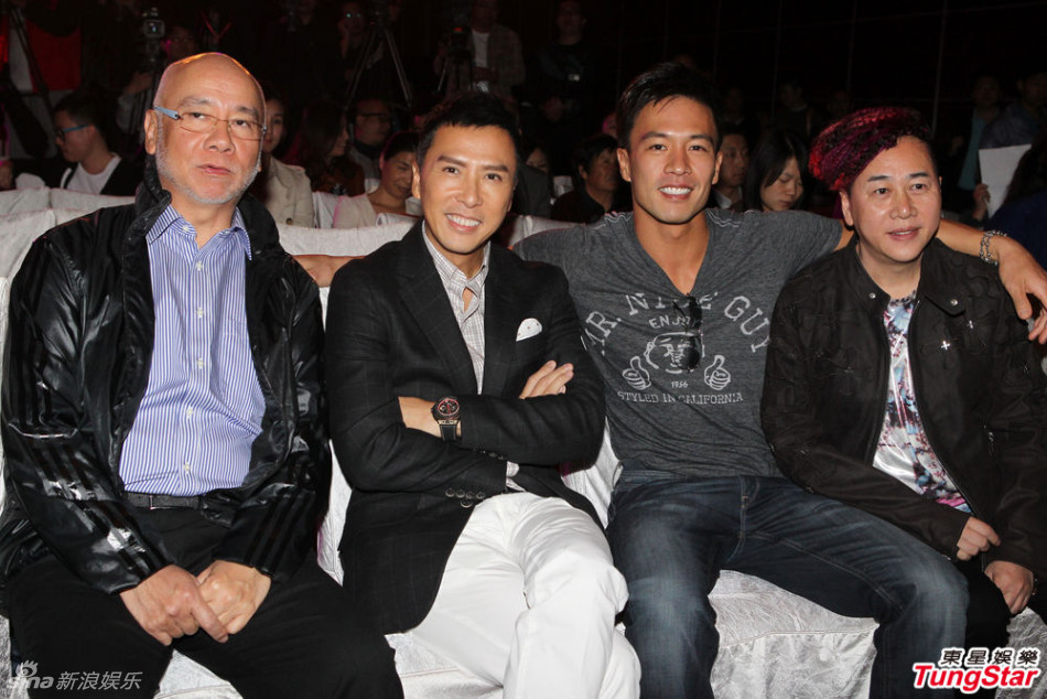 《特殊身份》首映群星亮相