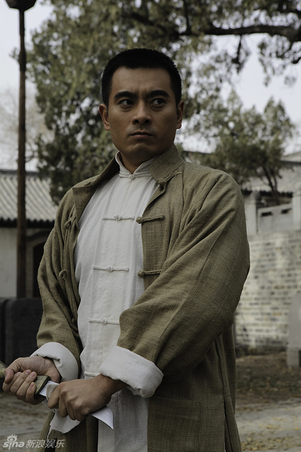 陈龙《新燕子李三》人体风筝