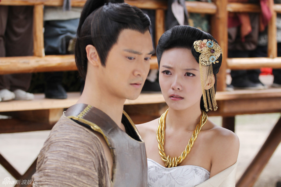 组图:林源《王的女人》造型多变情感曲折