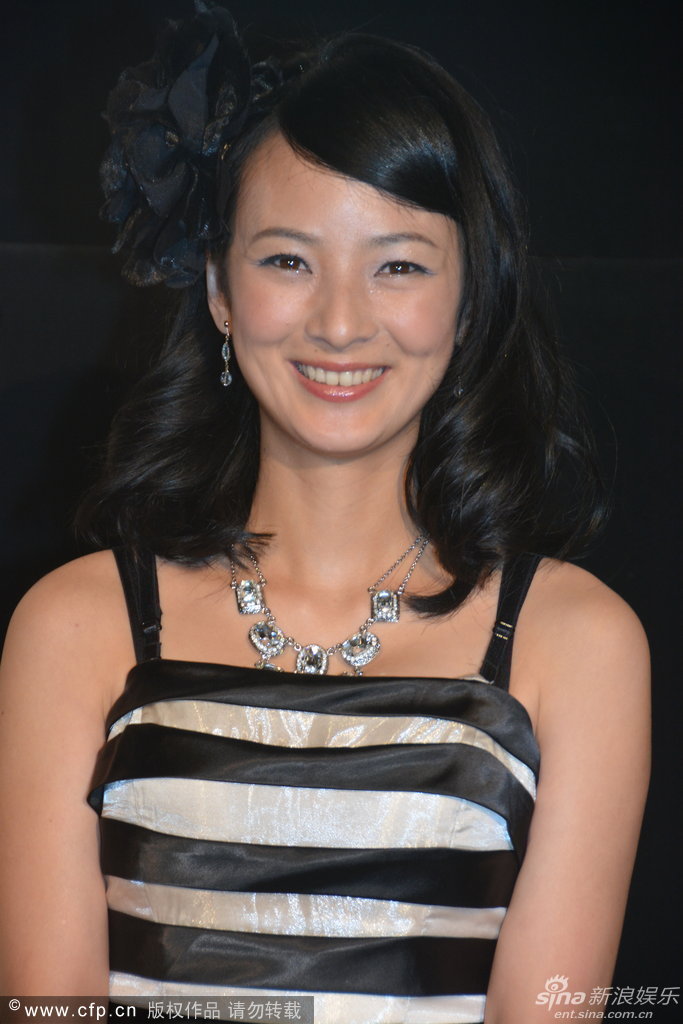 组图:《被忽视的人》记者会 三轮瞳美艳亮相_高清图集_新浪网