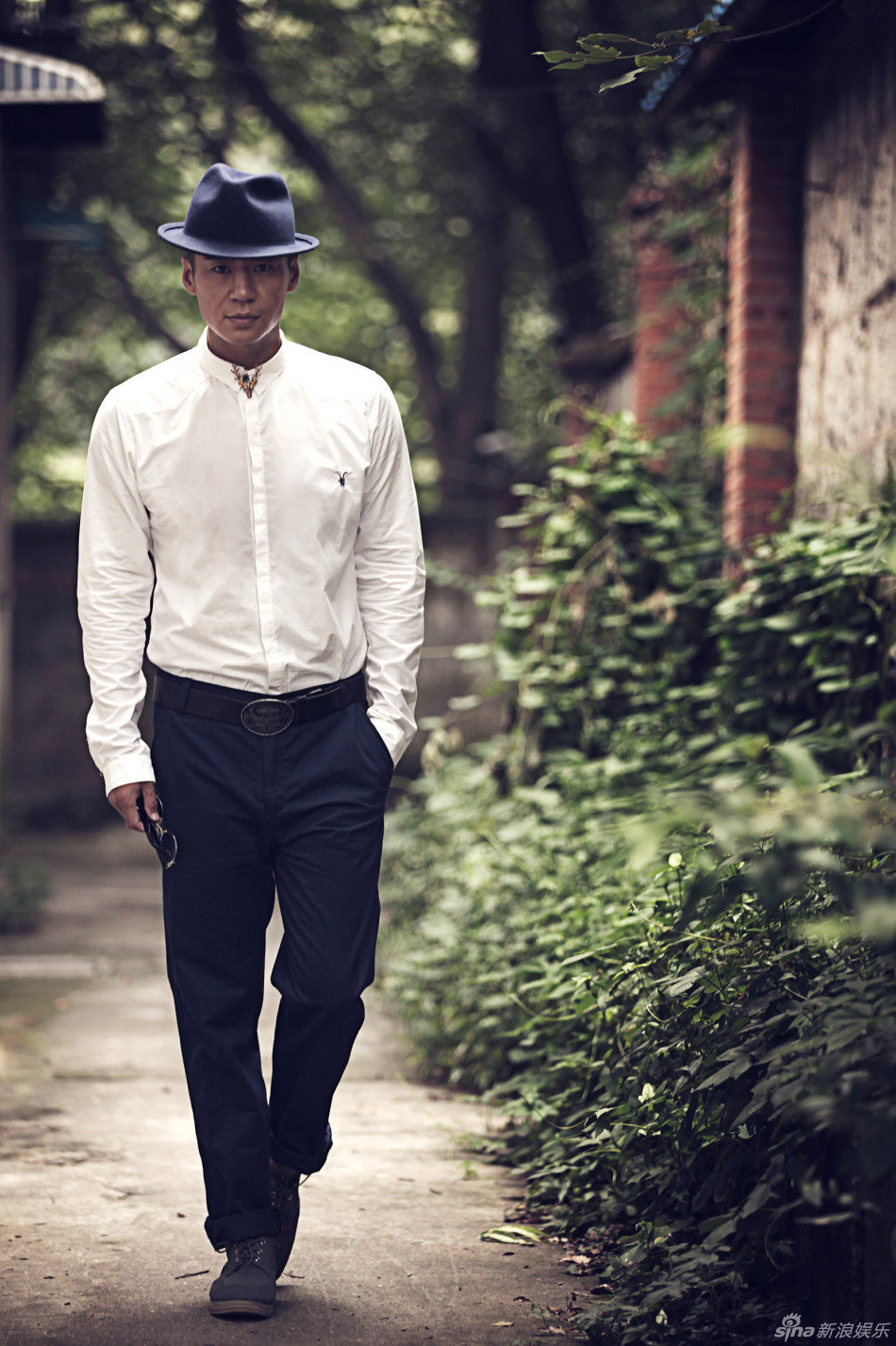 组图:徐佳曝都市写真演绎时尚型男_高清图集_新浪网