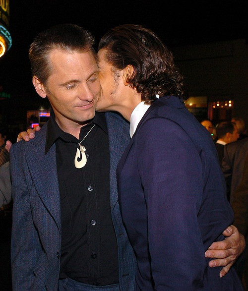 奥兰多被传出柜网友热心拉郎配