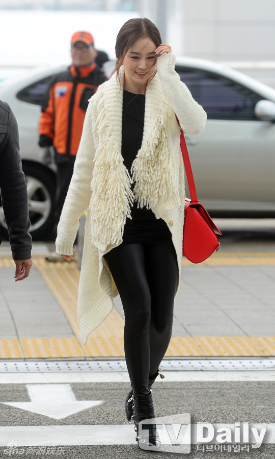 金泰熙现身机场