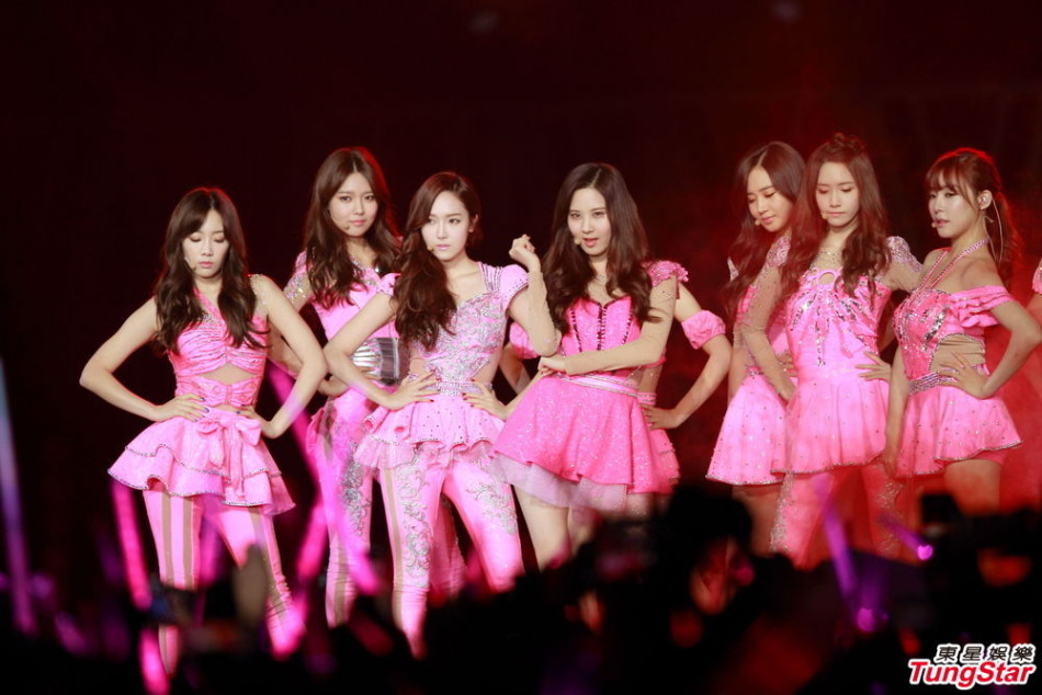 20131110音乐少女时代香港开唱热舞短裤秀长腿卖萌