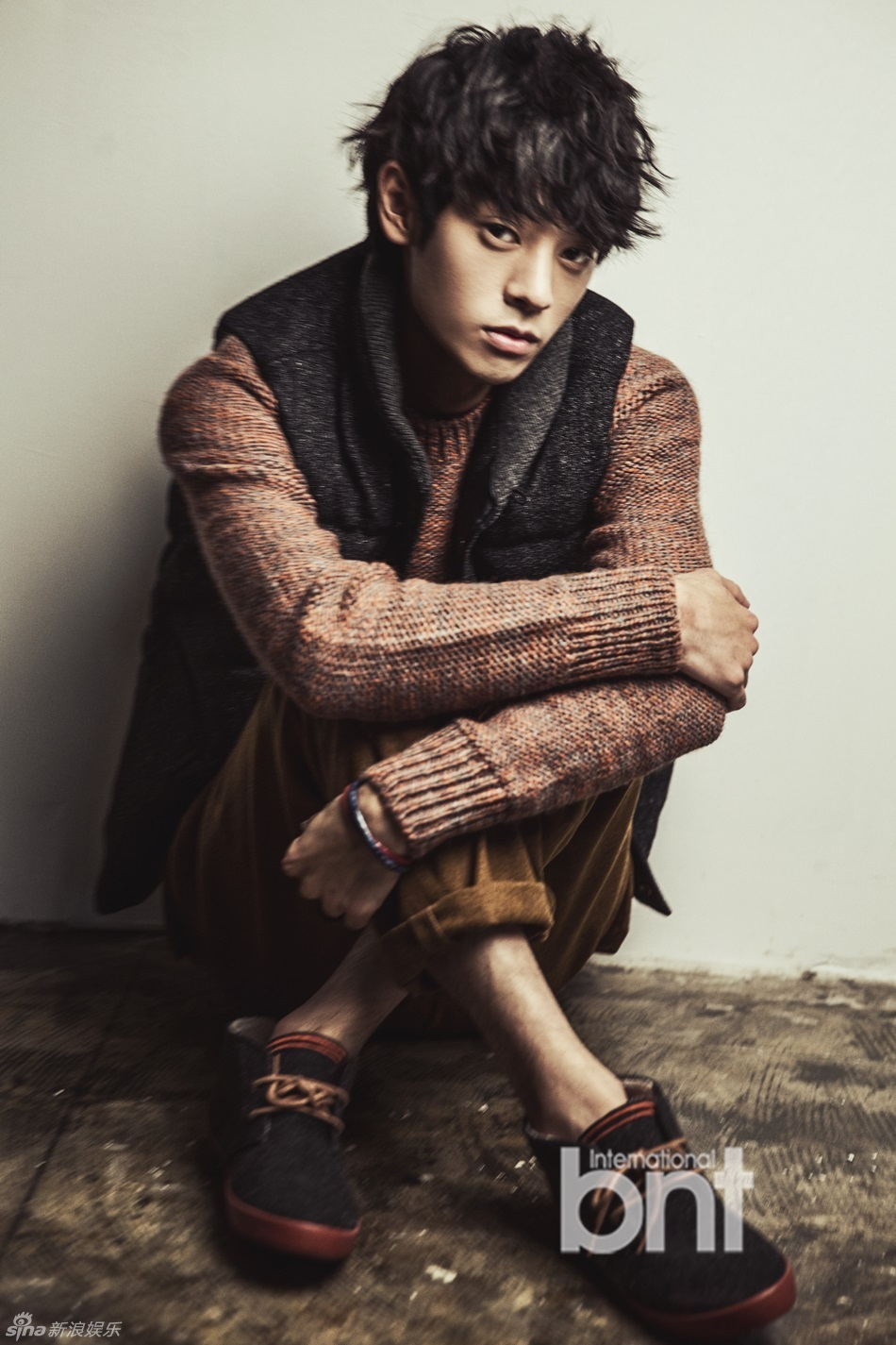 郑俊英时尚写真展休闲绅士风