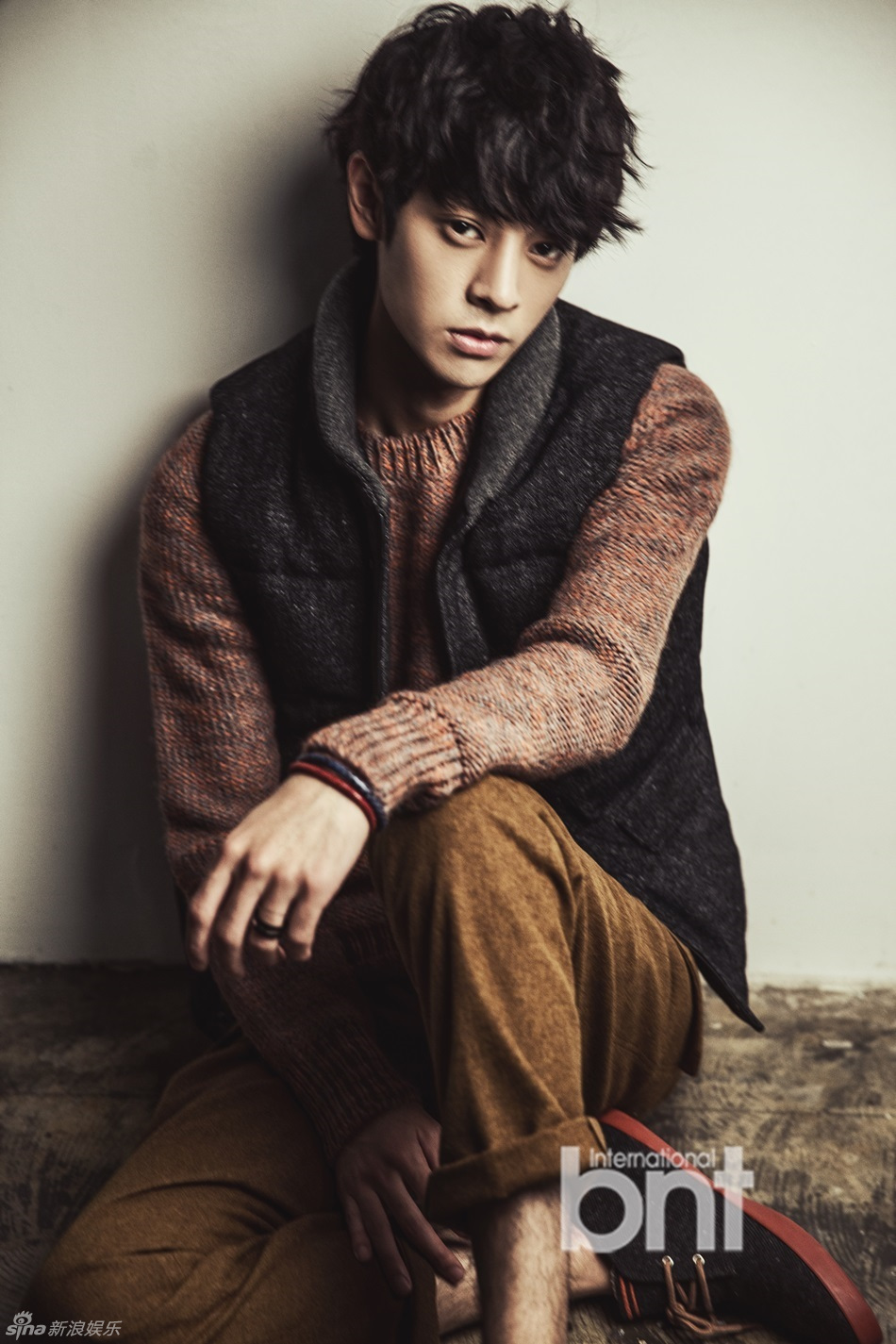 16】【明星】郑俊英时尚写真展休闲绅士风