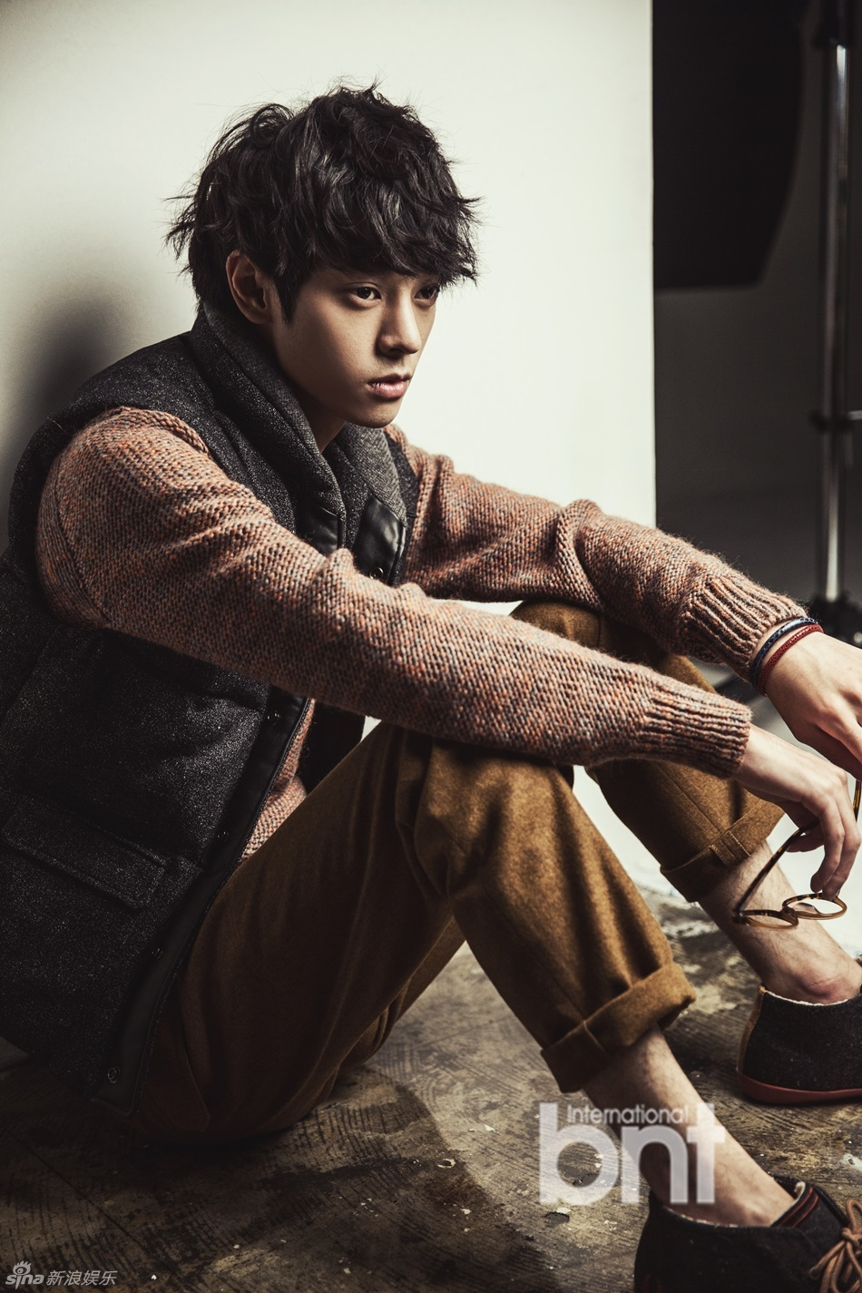 16】【明星】郑俊英时尚写真展休闲绅士风