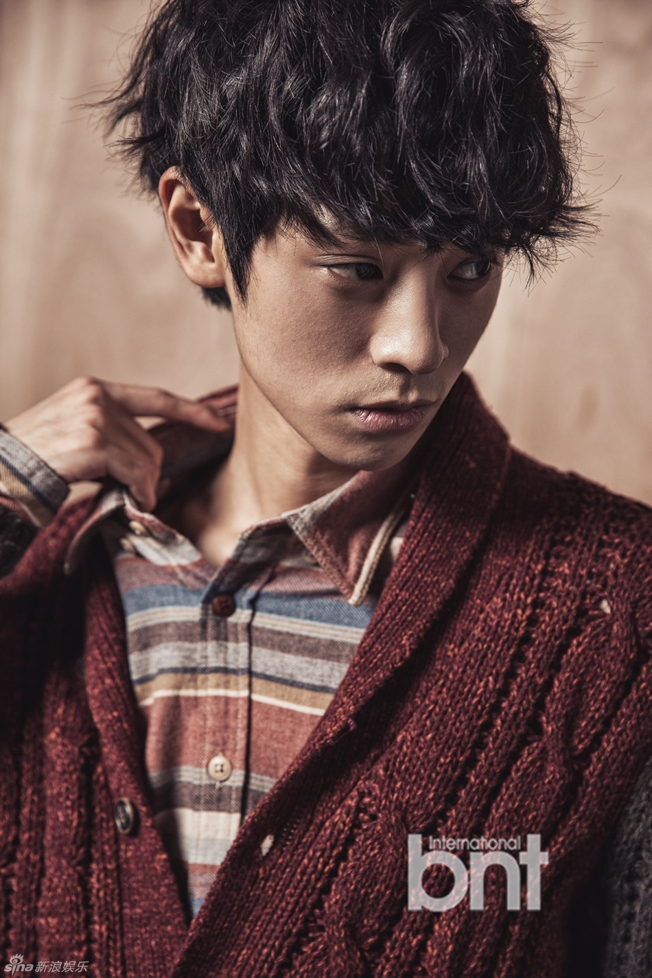 16】【明星】郑俊英时尚写真展休闲绅士风