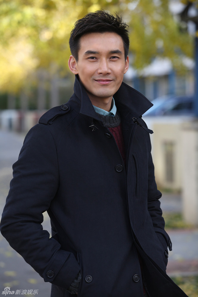 组图:《老有所依》张铎陪女儿玩耍为爱过把瘾