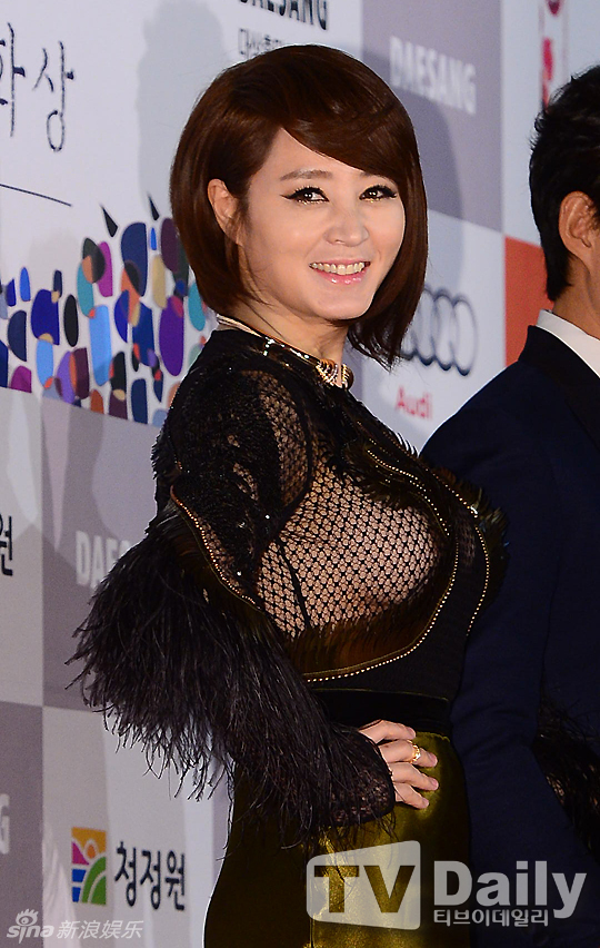 高清图:韩青龙奖金惠秀爆乳 女星裸露全身纹身_高清图集_新浪网