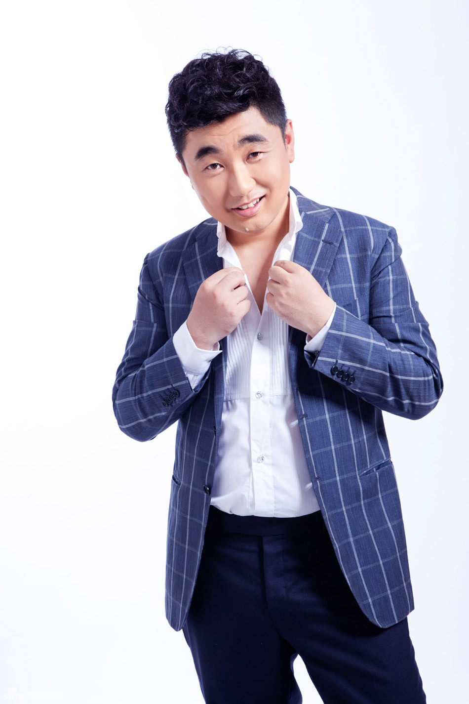 周德华初冬时尚