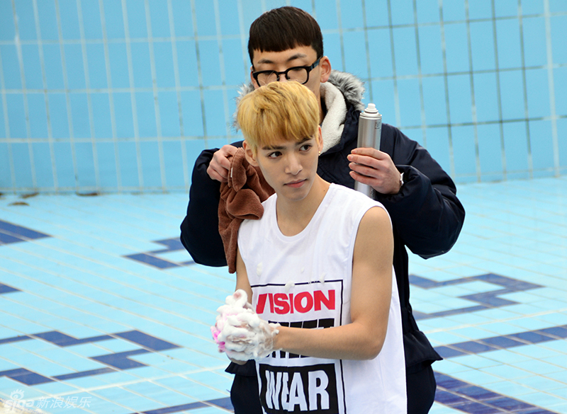 timez刘冠希《青春爱最大》mv花絮照