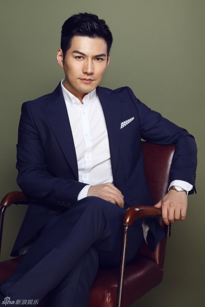 组图:严屹宽写真迷幻魅惑 气质宛如黑夜骑士_高清图集_新浪网