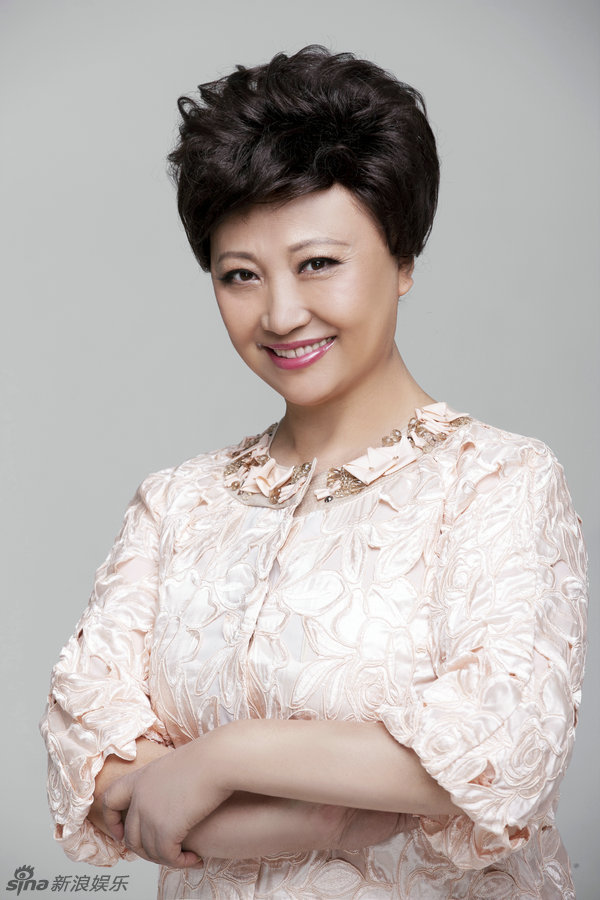 新浪娱乐讯 近日戏骨徐松子曝光了一组最新写真.