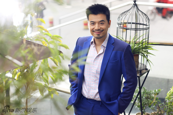 下页 自动播放 下载原图 新浪娱乐讯 日前,演员傅迦拍摄了一组时尚