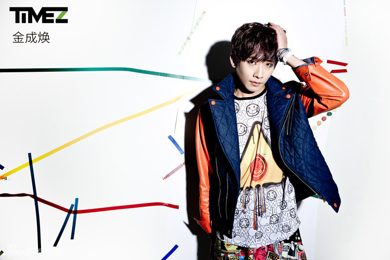 组图:timez色彩系青春写真曝光 成员潮装出镜_高清图集_新浪网