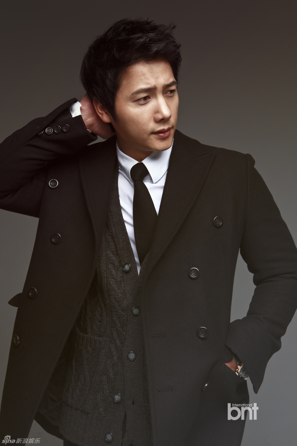 高清:韩演员李尚禹时尚大片 帅气干练气势足_高清图集_新浪网