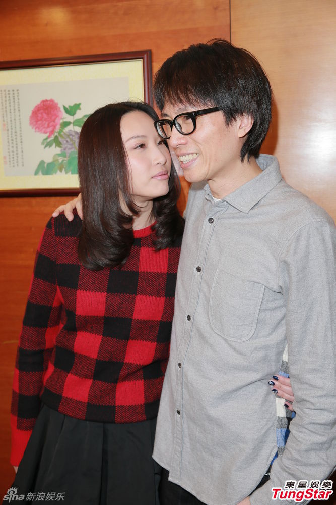 组图:黄子华新剧结局自掏腰包请客 热拥徐子珊_高清图集_新浪网