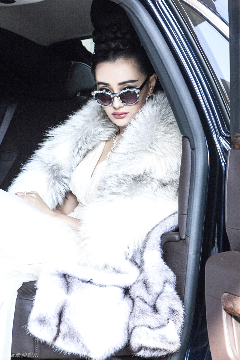 第二波跨年主打《名媛》来袭,超奢华mv场景,打造名媛奢华生活