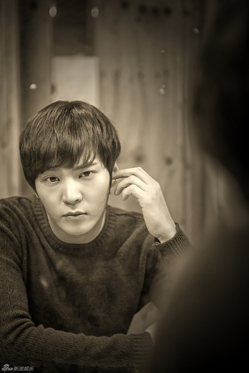 【2014.01.01】【明星】对话周元:演自闭患者压力大 想挑战dj